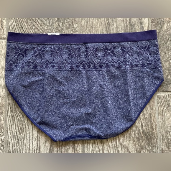 New SO Intimates Seamless Hipster Panties M Blue Snowflake Design - Picture 2 of 2